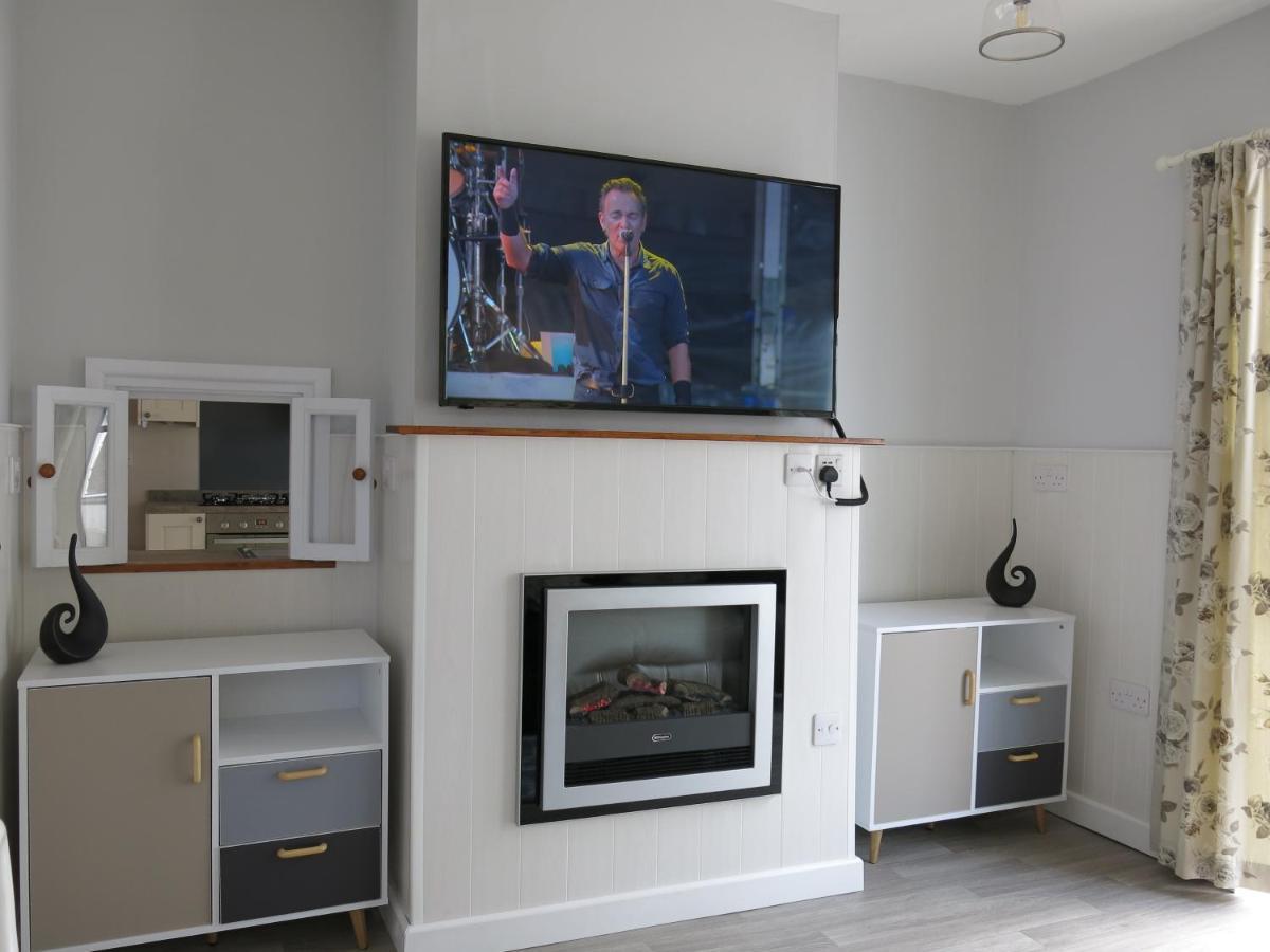 3 Bedroom Home With Welcome Breakfast Near Beaches Ramsgate Bagian luar foto